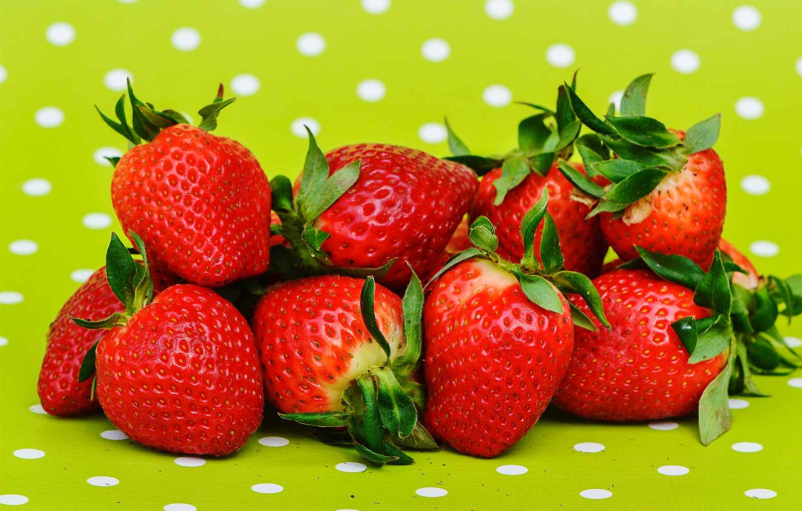 Erdbeerzeit: 8 verführerische Rezepte für süße Leckereien - DIY-Family