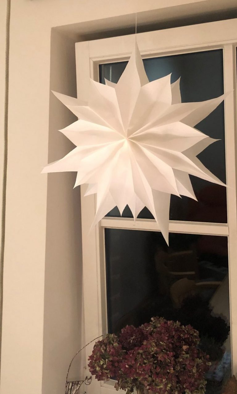 Weihnachtssterne Aus Butterbrottüten – Eine Tolle Anleitung - DIY-Family