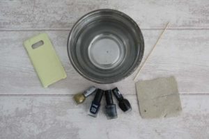 Handyhüllen-Upcycling im Marmor-Stil - Anleitung