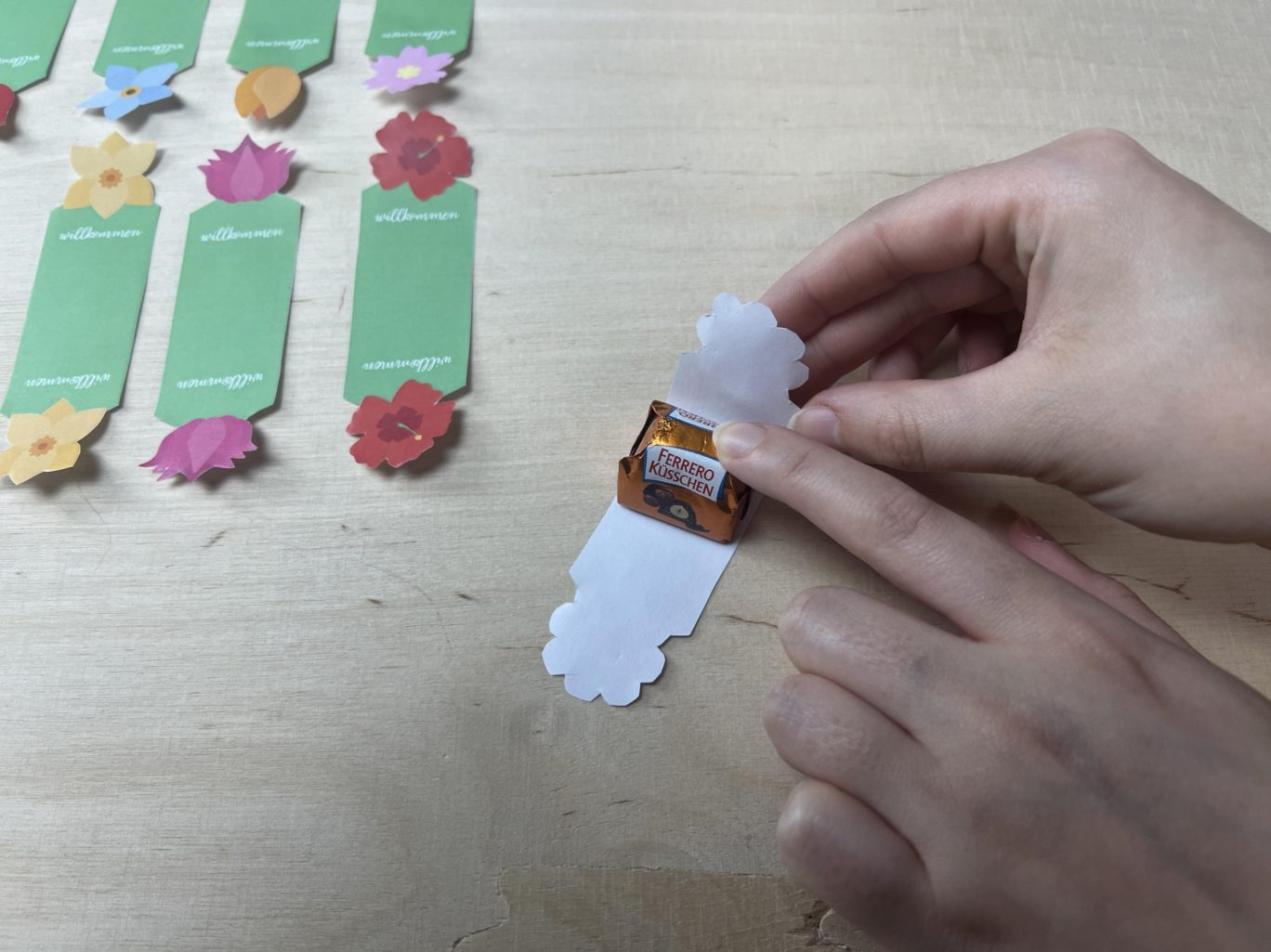 Tischdeko – Ferrero Küsschen mal anders - DIY-Family Tischdeko – Ferrero Küsschen mal anders - DIY-Family